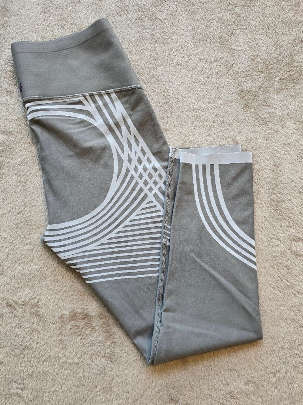 Fanka Body Sculpt Compression Leggings Sage Green - Size S / M (Fits Waist 26")